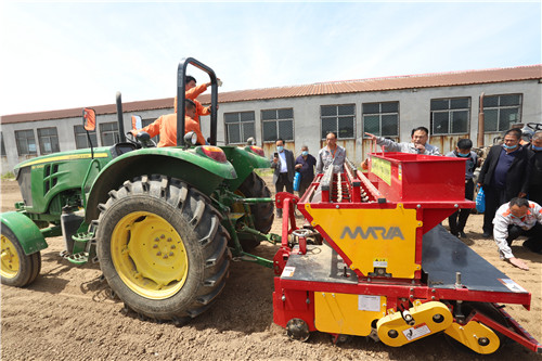 妖精视频污版正芽播种机厂家直销